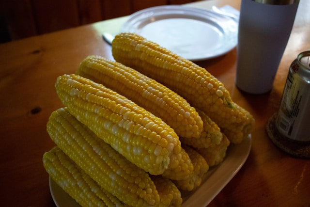 Fresh Sweet Corn 2pcs